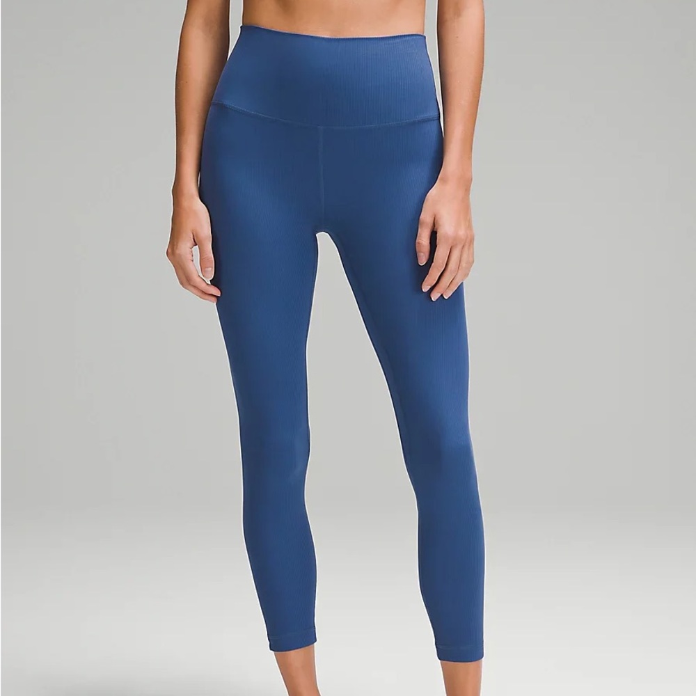 Lululemon align pants blue 25” size 6